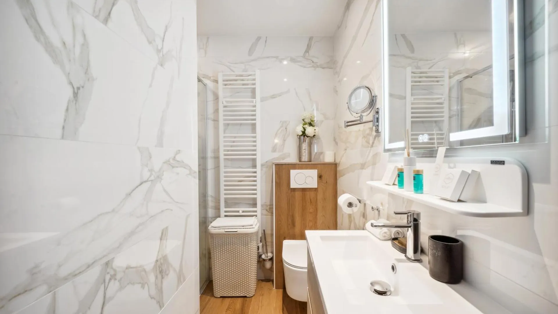 Sejours Parisiens / Suite Le Royal / 4* Париж