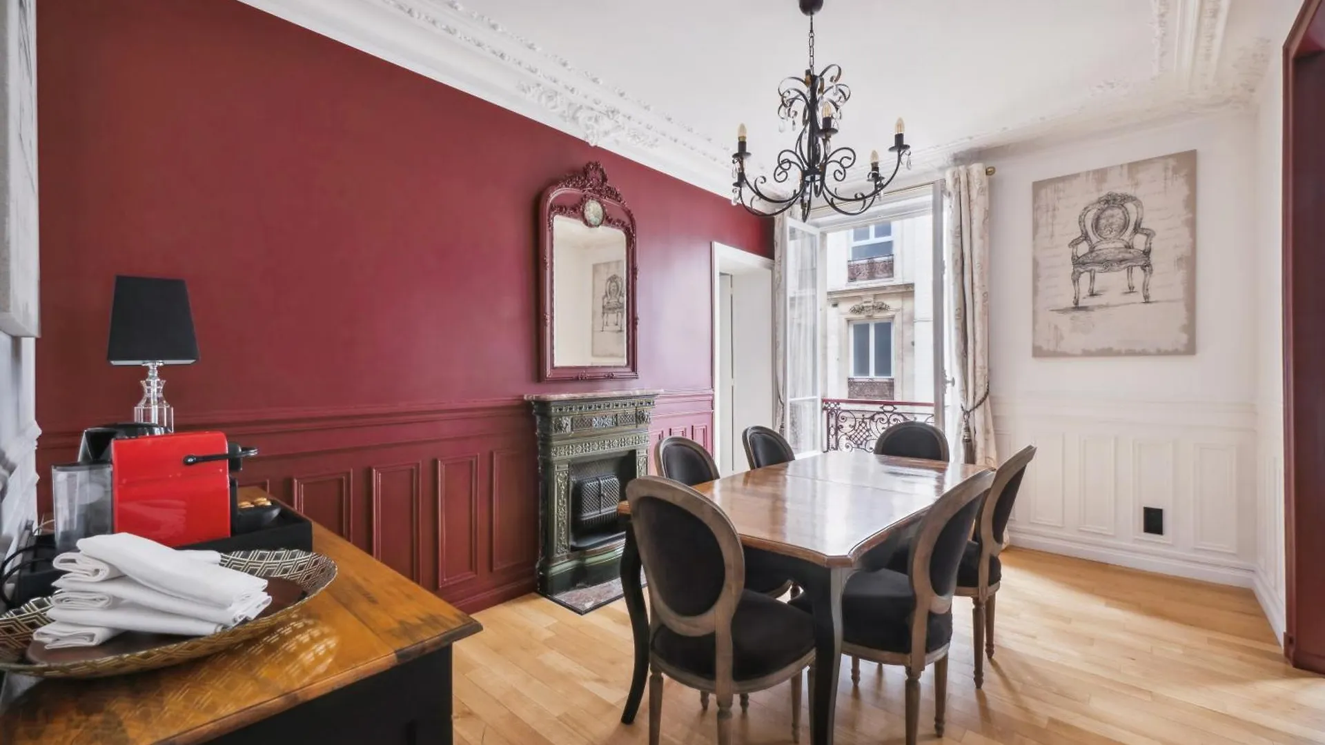 Sejours Parisiens / Suite Le Royal / 4* Апартаменты